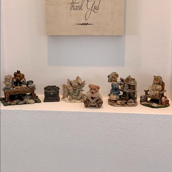 Boyds bears and friends